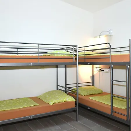 Hostel Dragon *