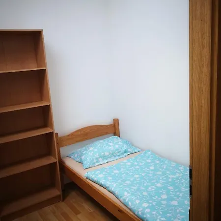 Dragon Hostel *
